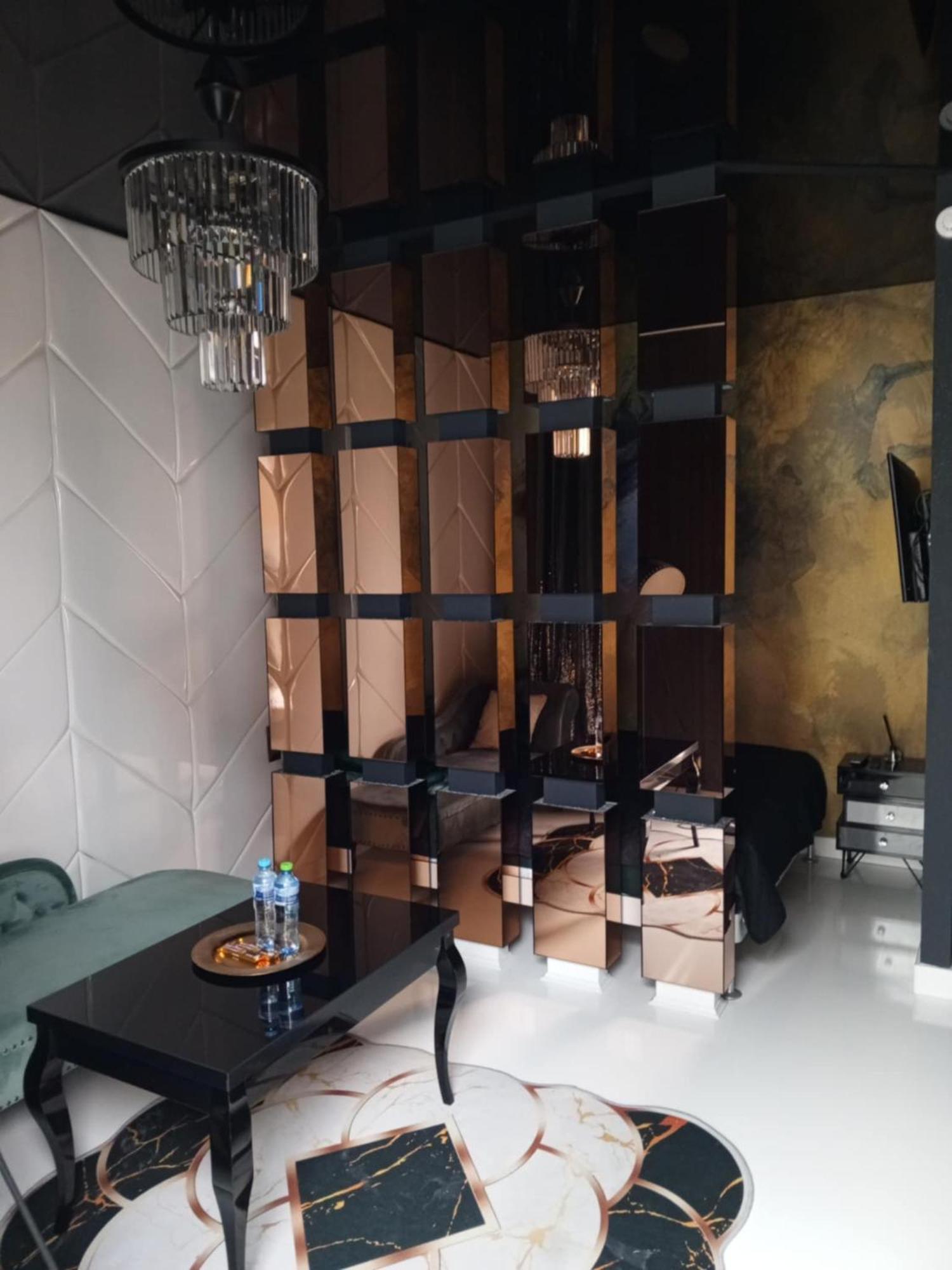 Black House A Radom Esterno foto